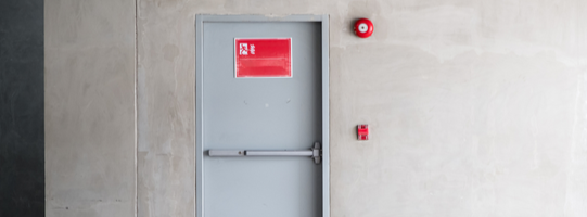 541x200_Brandschutz_shutterstock_1625866807_c_trainman111.png